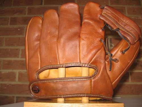 Bob Thomson MacGregor Goldsmith G120 Back